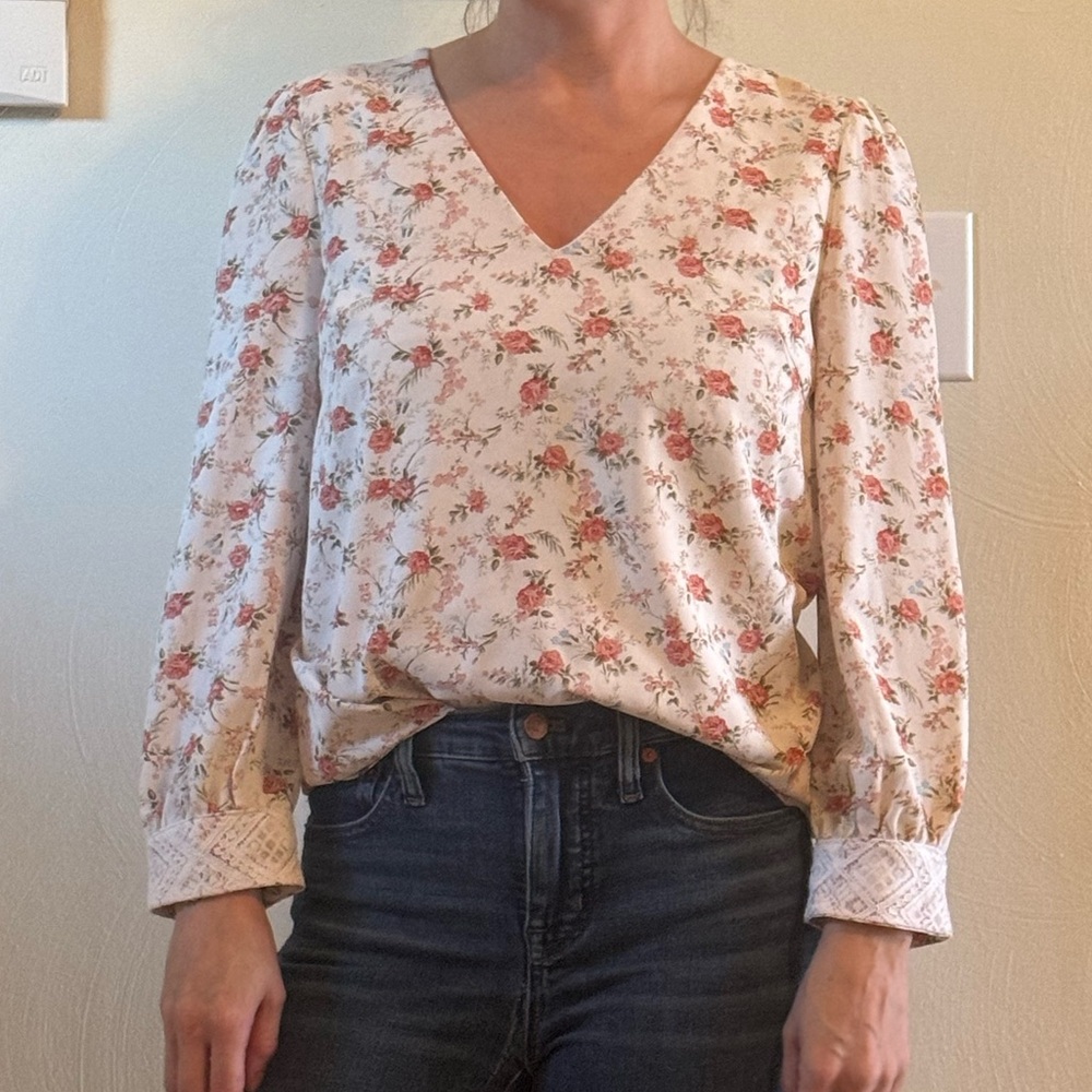 Berthie Floral V-Neck Women's Top Size 4